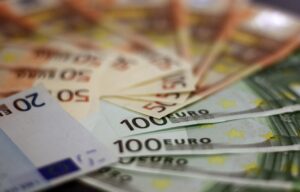Pensionati con reddito sotto 15.000 euro: quali tasse spariscono nel 2026